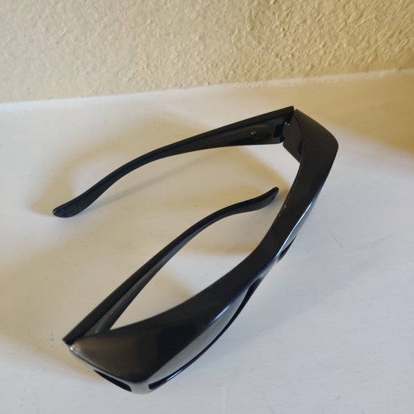 Jonathan Paul Polarized uv400 Fitover Sunglasses - Picture 11 of 13